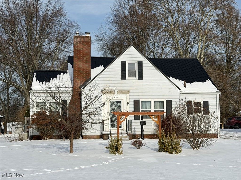 329 37th Street NW, Canton, OH 44709