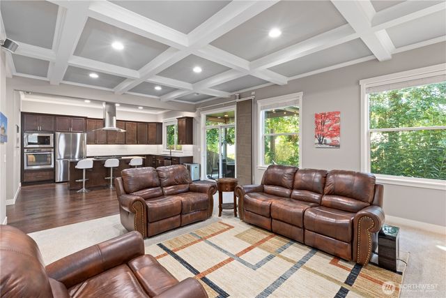 708 NW Ashford Loop, Bremerton, WA 98311