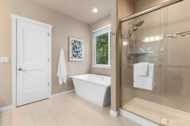 708 NW Ashford Loop, Bremerton, WA 98311