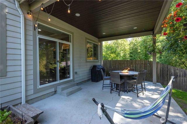 708 NW Ashford Loop, Bremerton, WA 98311