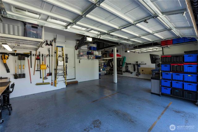 708 NW Ashford Loop, Bremerton, WA 98311