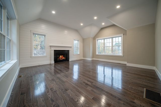 124 Meadow Rd, Bolton, MA 01740