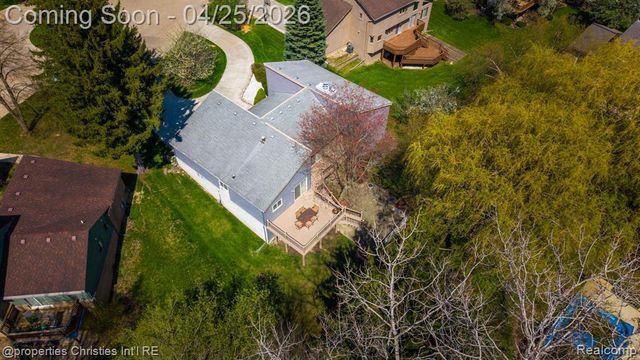 7573 Ashburton Court, West Bloomfield, MI 48322