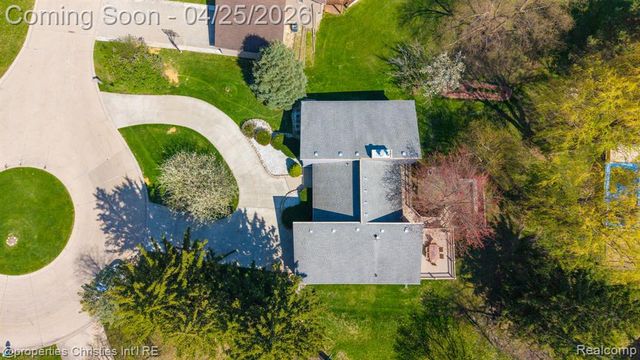 7573 Ashburton Court, West Bloomfield, MI 48322