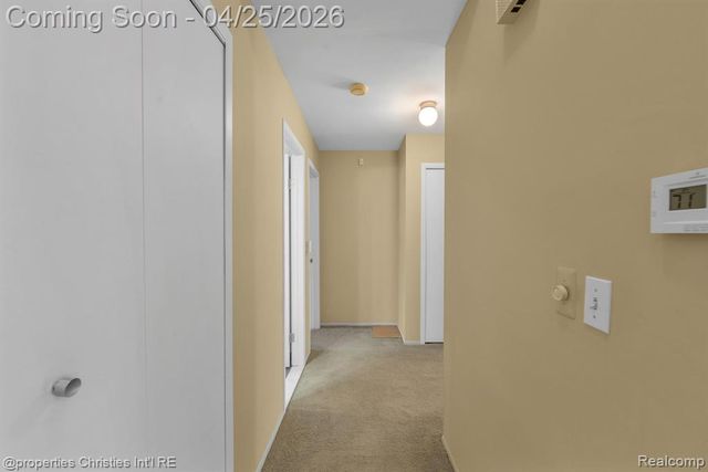 7573 Ashburton Court, West Bloomfield, MI 48322