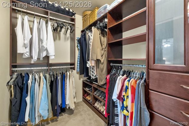 7573 Ashburton Court, West Bloomfield, MI 48322