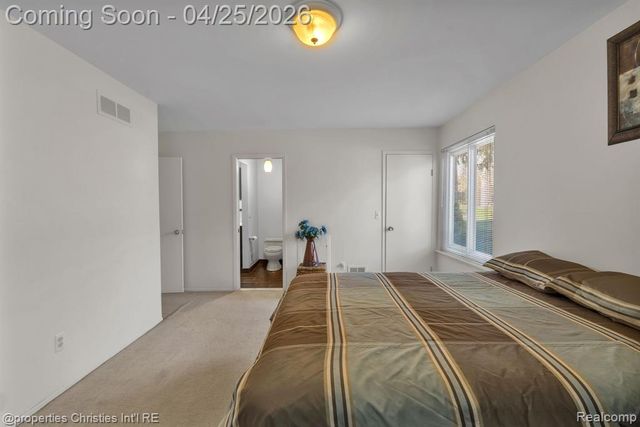 7573 Ashburton Court, West Bloomfield, MI 48322