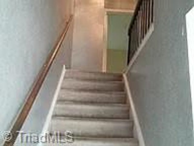 3697 Heathrow Drive, Winston-salem, NC 27127