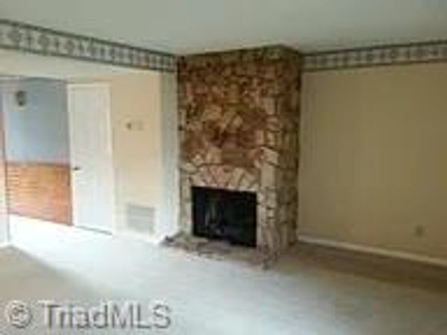 3697 Heathrow Drive, Winston-salem, NC 27127