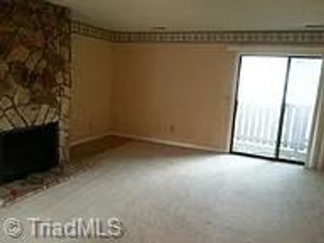 3697 Heathrow Drive, Winston-salem, NC 27127