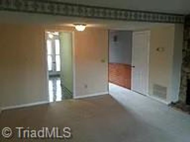 3697 Heathrow Drive, Winston-salem, NC 27127