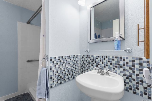 2802 Redsky Pass, San Antonio, TX 78259