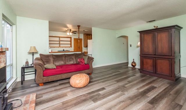 8057 Butternut Dr, Citrus Heights, CA 95621