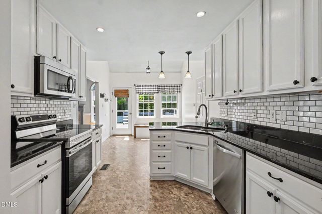 171 Churchill Downs Drive, Clayton, NC 27520