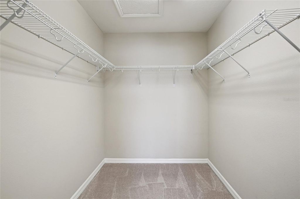 Image 25 of property listing at 8426 PAINTED TURTLE WAY, Riverview, FL 33578