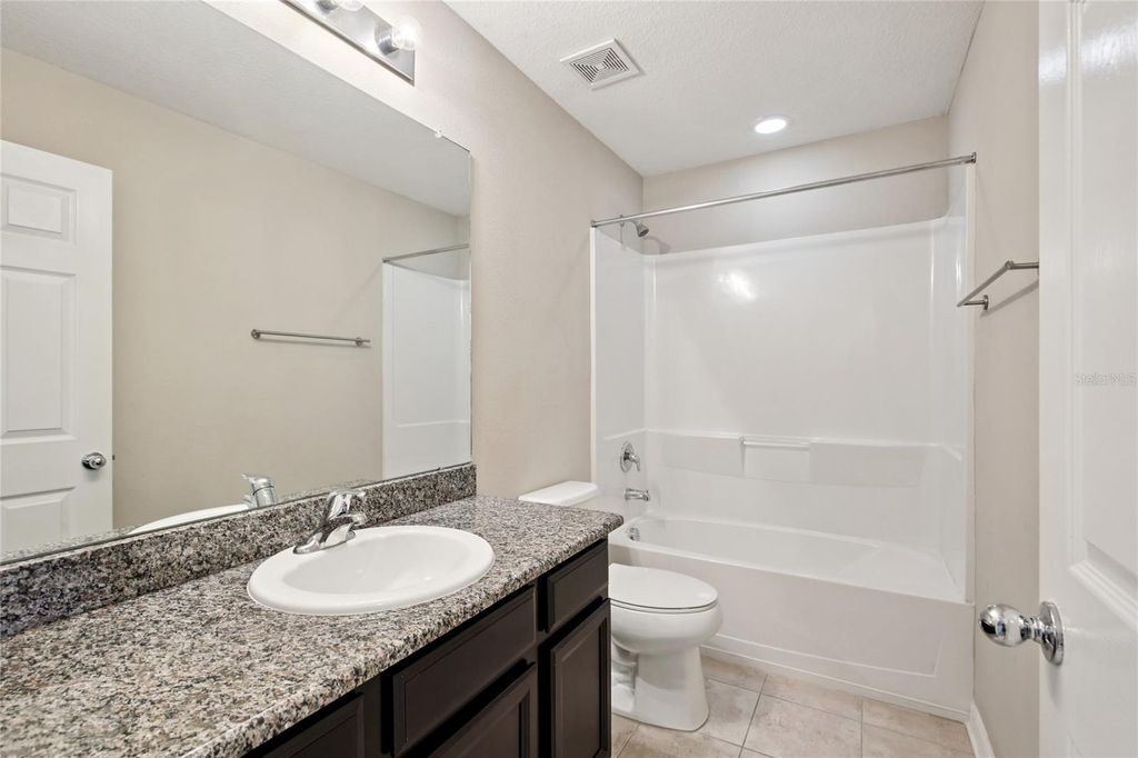 Image 29 of property listing at 8426 PAINTED TURTLE WAY, Riverview, FL 33578