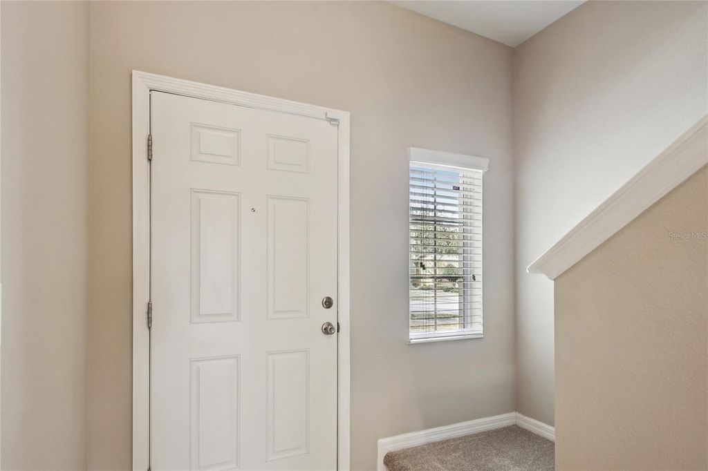 Image 5 of property listing at 8426 PAINTED TURTLE WAY, Riverview, FL 33578