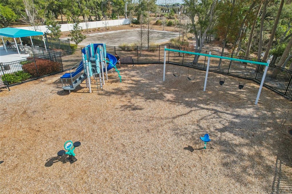 Image 48 of property listing at 8426 PAINTED TURTLE WAY, Riverview, FL 33578