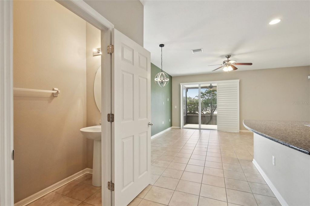 Image 6 of property listing at 8426 PAINTED TURTLE WAY, Riverview, FL 33578