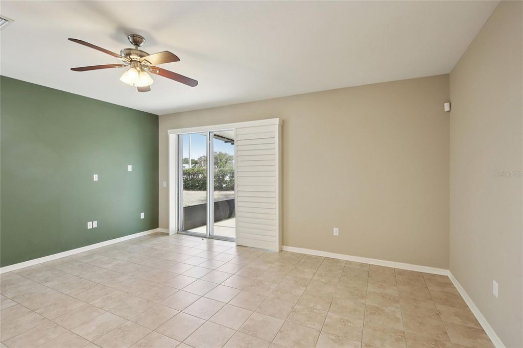 Image 7 of property listing at 8426 PAINTED TURTLE WAY, Riverview, FL 33578