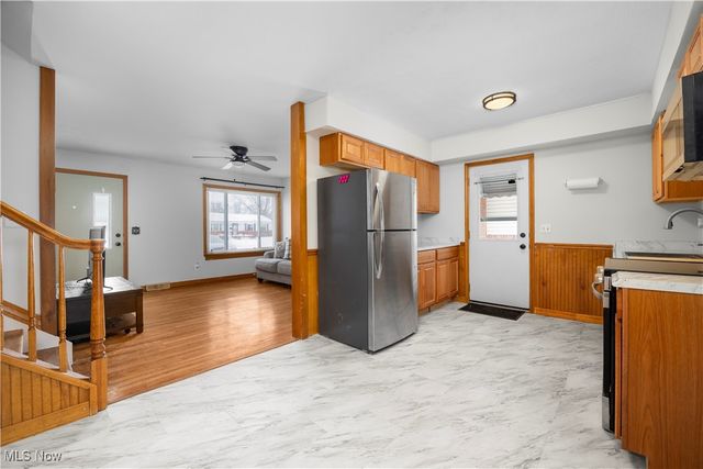 853 Jamestown Avenue, Elyria, OH 44035