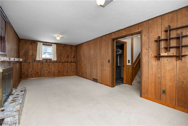 853 Jamestown Avenue, Elyria, OH 44035