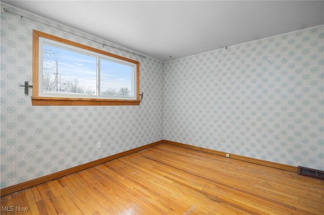 853 Jamestown Avenue, Elyria, OH 44035