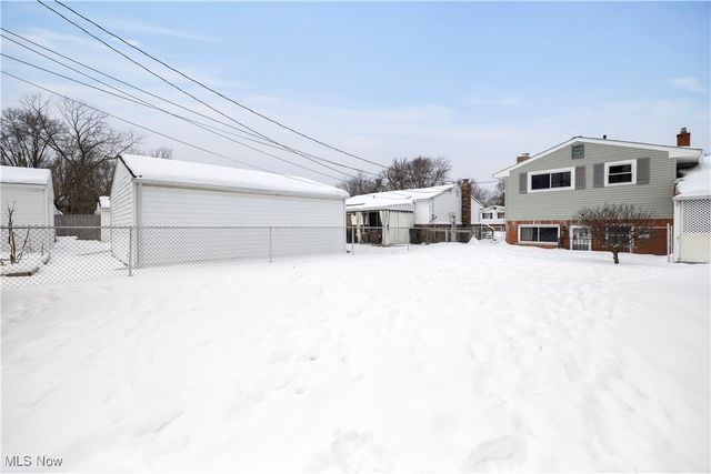 853 Jamestown Avenue, Elyria, OH 44035