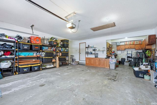 3035 Cherokee Run, New Haven, IN 46774