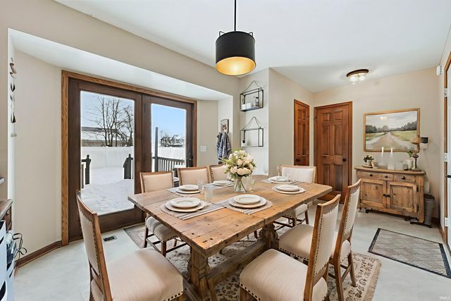 3035 Cherokee Run, New Haven, IN 46774