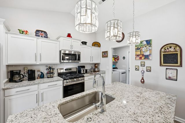 702 Woodside Dr., Conway, SC 29526