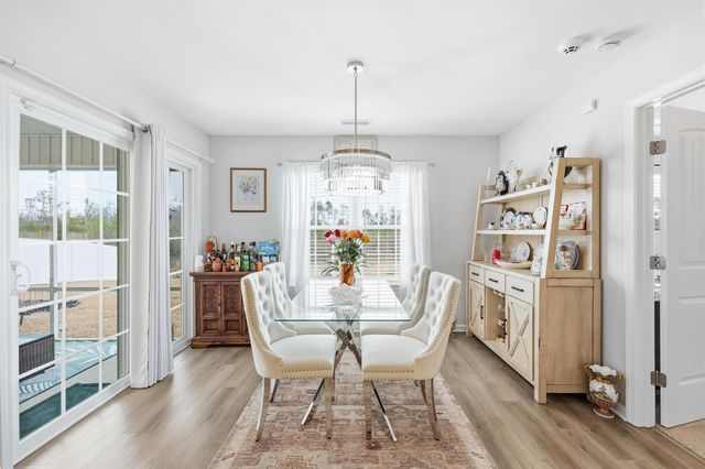 702 Woodside Dr., Conway, SC 29526