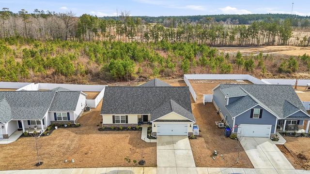 702 Woodside Dr., Conway, SC 29526