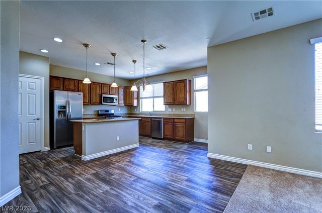 7226 Regent Pond Street, Las Vegas, NV 89166