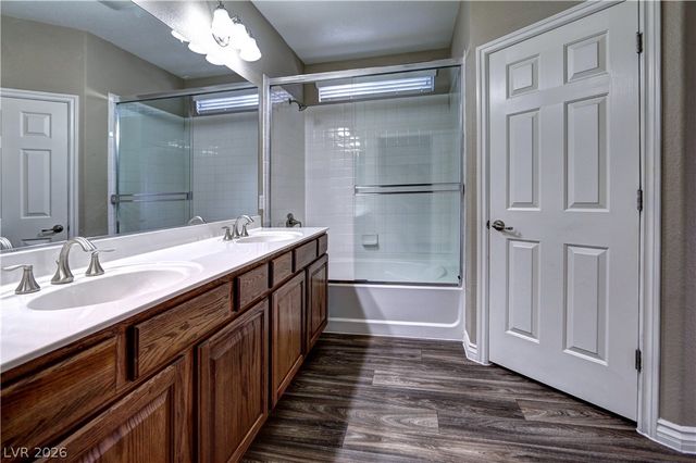 7226 Regent Pond Street, Las Vegas, NV 89166