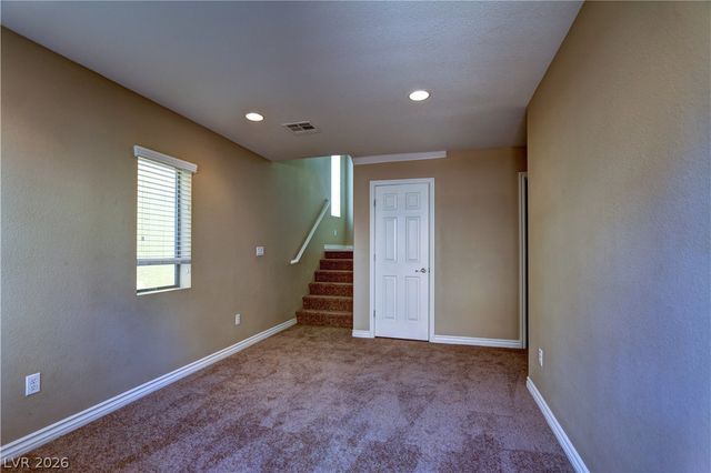 7226 Regent Pond Street, Las Vegas, NV 89166