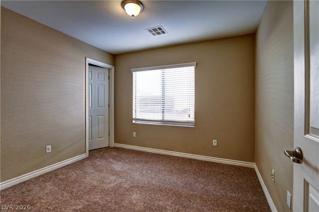 7226 Regent Pond Street, Las Vegas, NV 89166