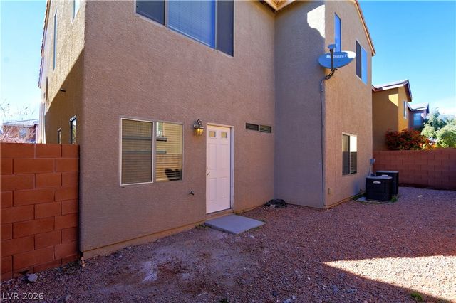 7226 Regent Pond Street, Las Vegas, NV 89166