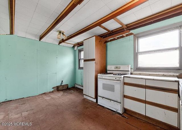 36 Oakland Drive, Jackson, NJ 08527