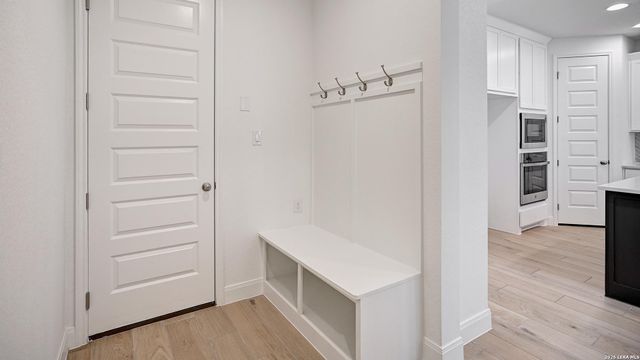 10223 Belle Parkway, San Antonio, TX 78254