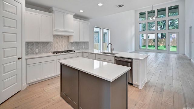 10223 Belle Parkway, San Antonio, TX 78254