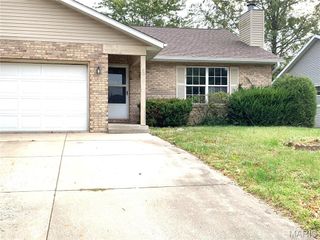 117 TWIN OAKS Lane, Shiloh, IL 62221