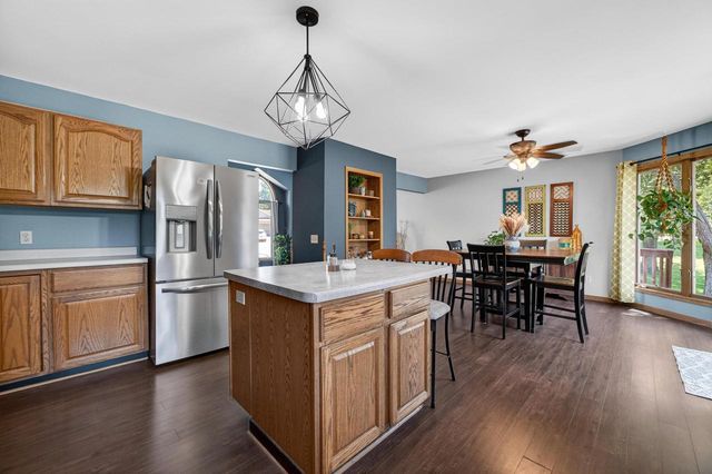 7129 Dorf View Court, Sauk City, WI 53583