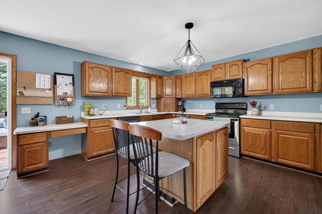 7129 Dorf View Court, Sauk City, WI 53583