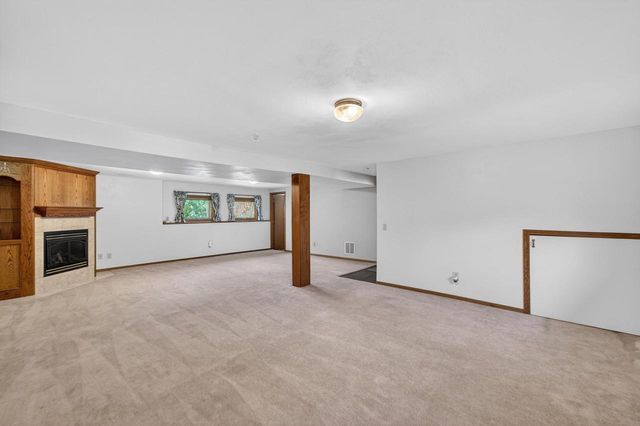 7129 Dorf View Court, Sauk City, WI 53583