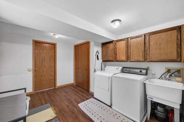 7129 Dorf View Court, Sauk City, WI 53583
