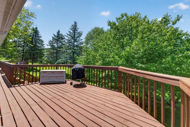 7129 Dorf View Court, Sauk City, WI 53583