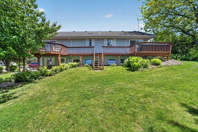 7129 Dorf View Court, Sauk City, WI 53583