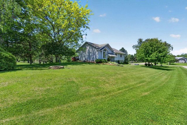 7129 Dorf View Court, Sauk City, WI 53583
