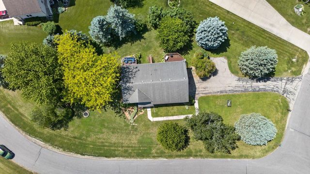 7129 Dorf View Court, Sauk City, WI 53583
